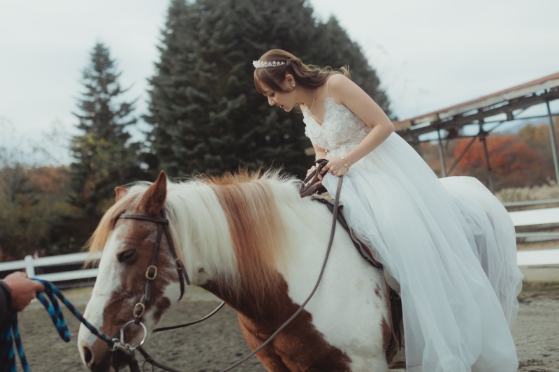 新婦様も乗馬