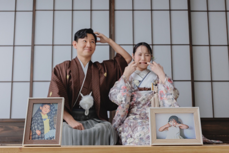 子供の頃と同じポーズで