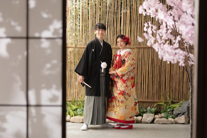 シンプルな立ち姿も