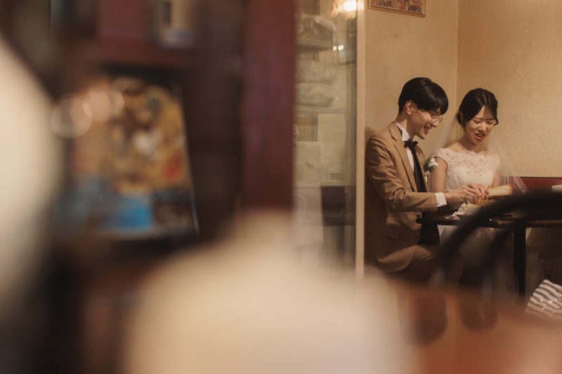 そして店内の中に