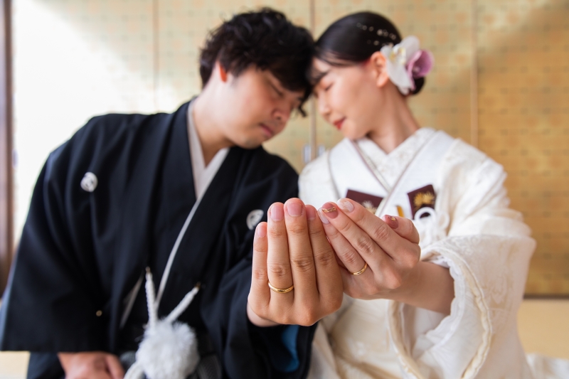 お揃いの指輪で