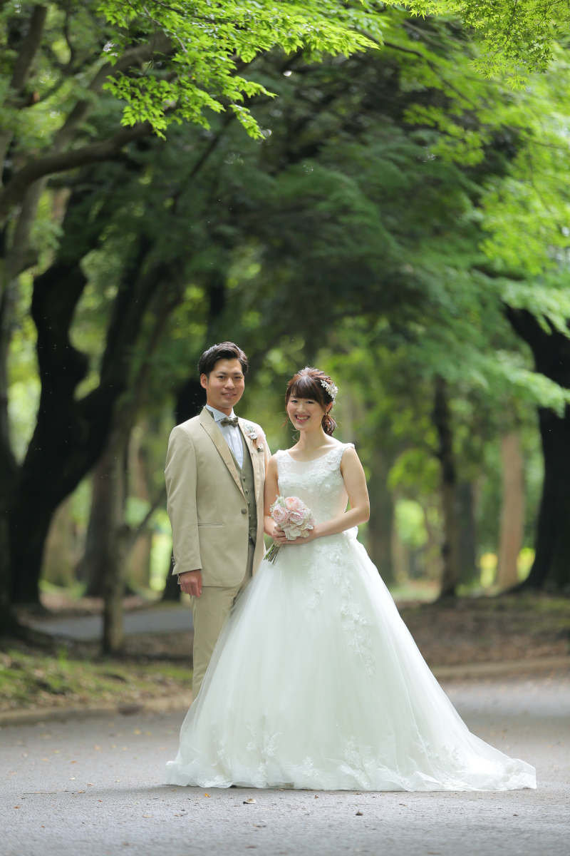 森の中でお二人