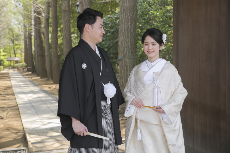 大田黒の入口門で。