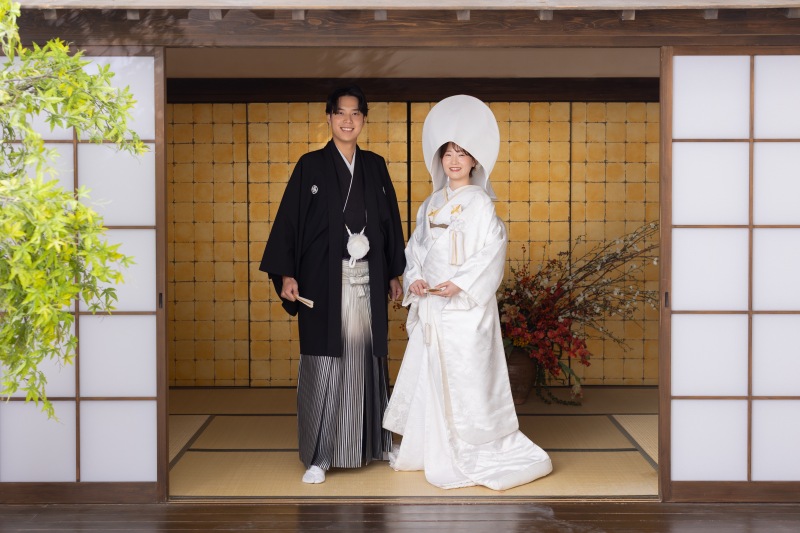 まずはスタジオで