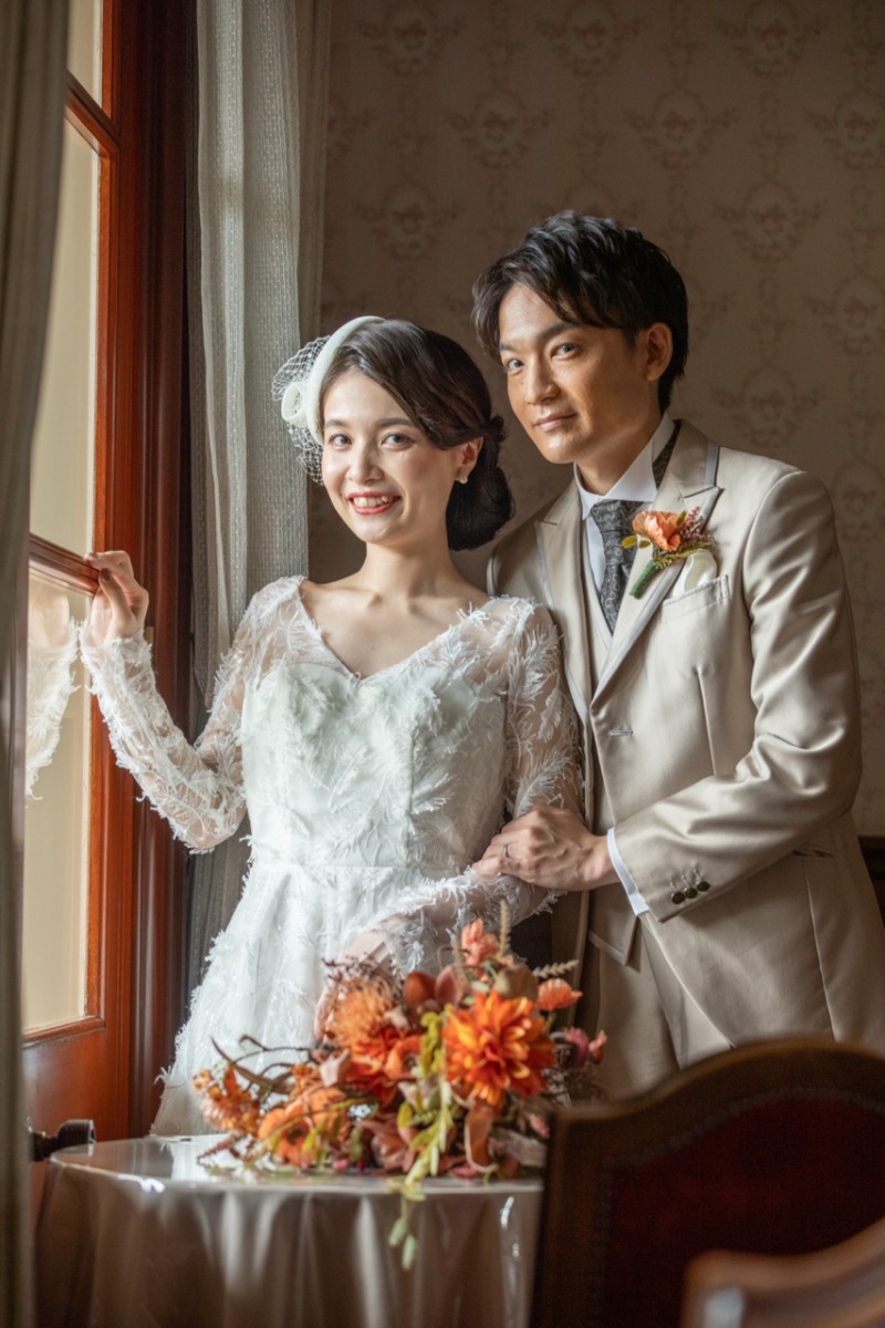 窓辺のお二人。