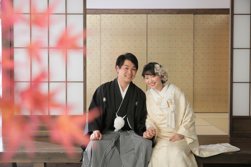 紅葉ごしに縁側で♡