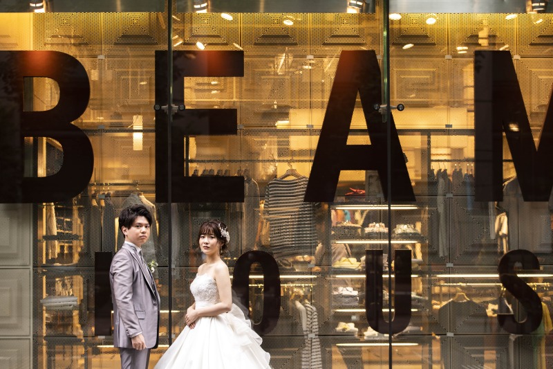 某アパレルショップ前でも！