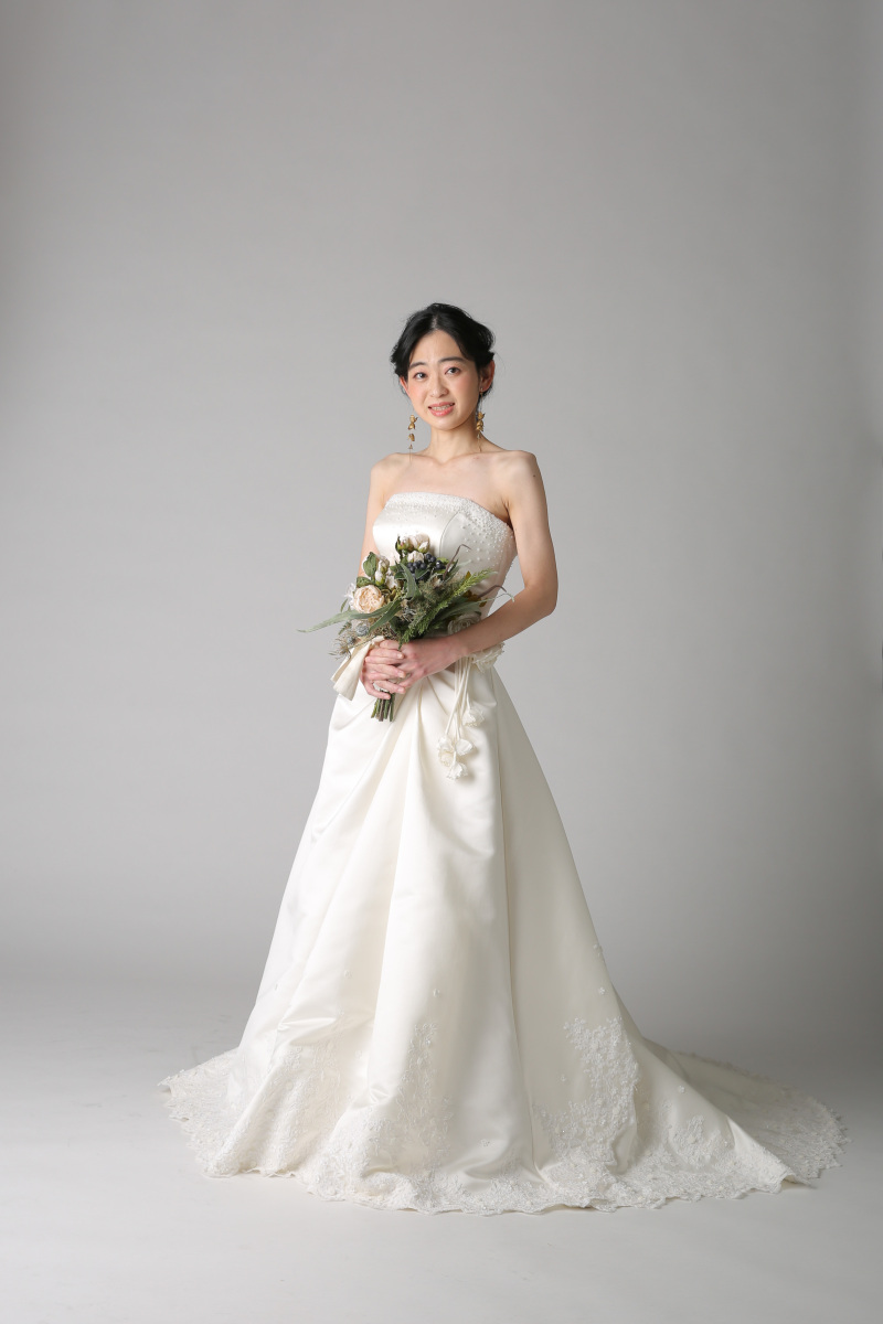 ご新婦様の立ち姿