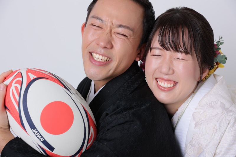 くしゃっと笑顔