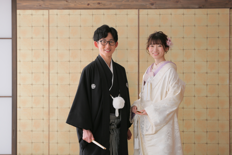 かっちりとしたポーズ