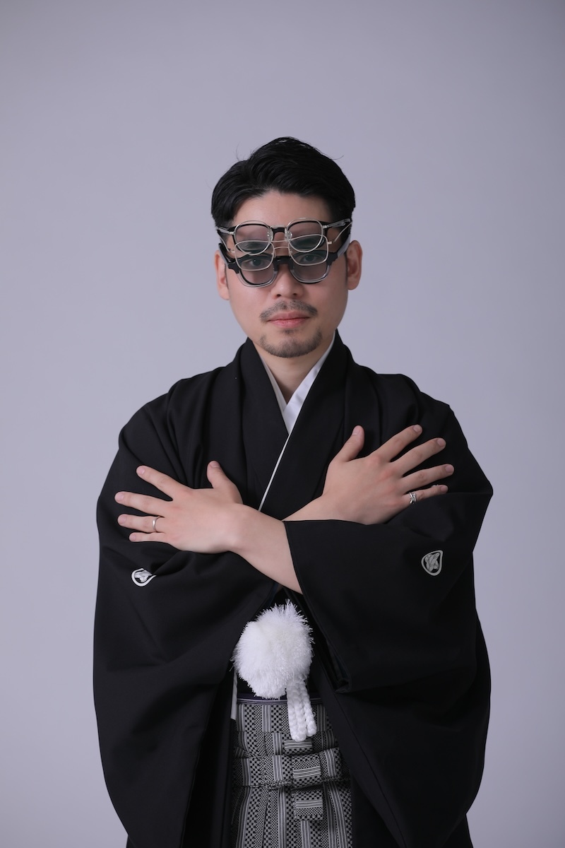 三連メガネ〜〜〜！