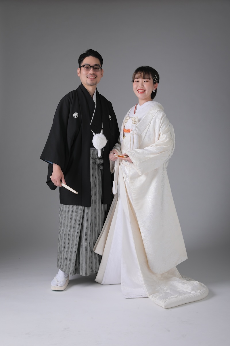 まずは正式な立ち姿から