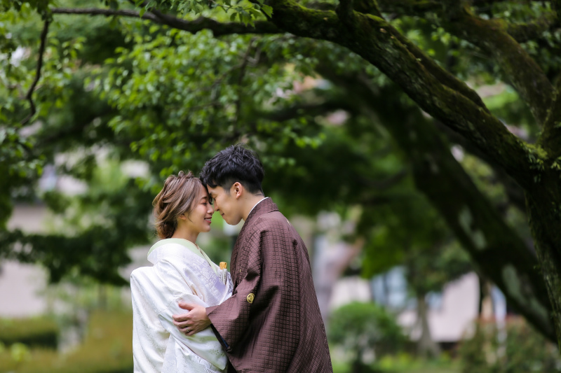 おでこコツン！