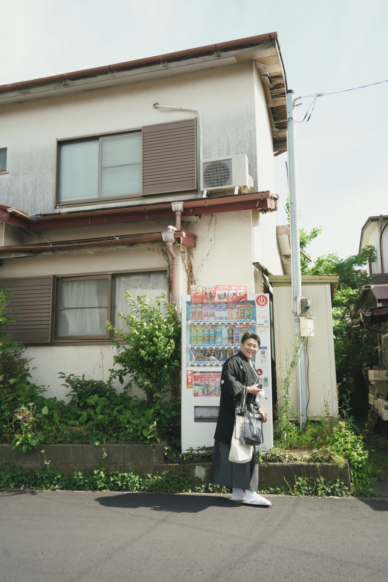 ラストはまさかの自販機前!!