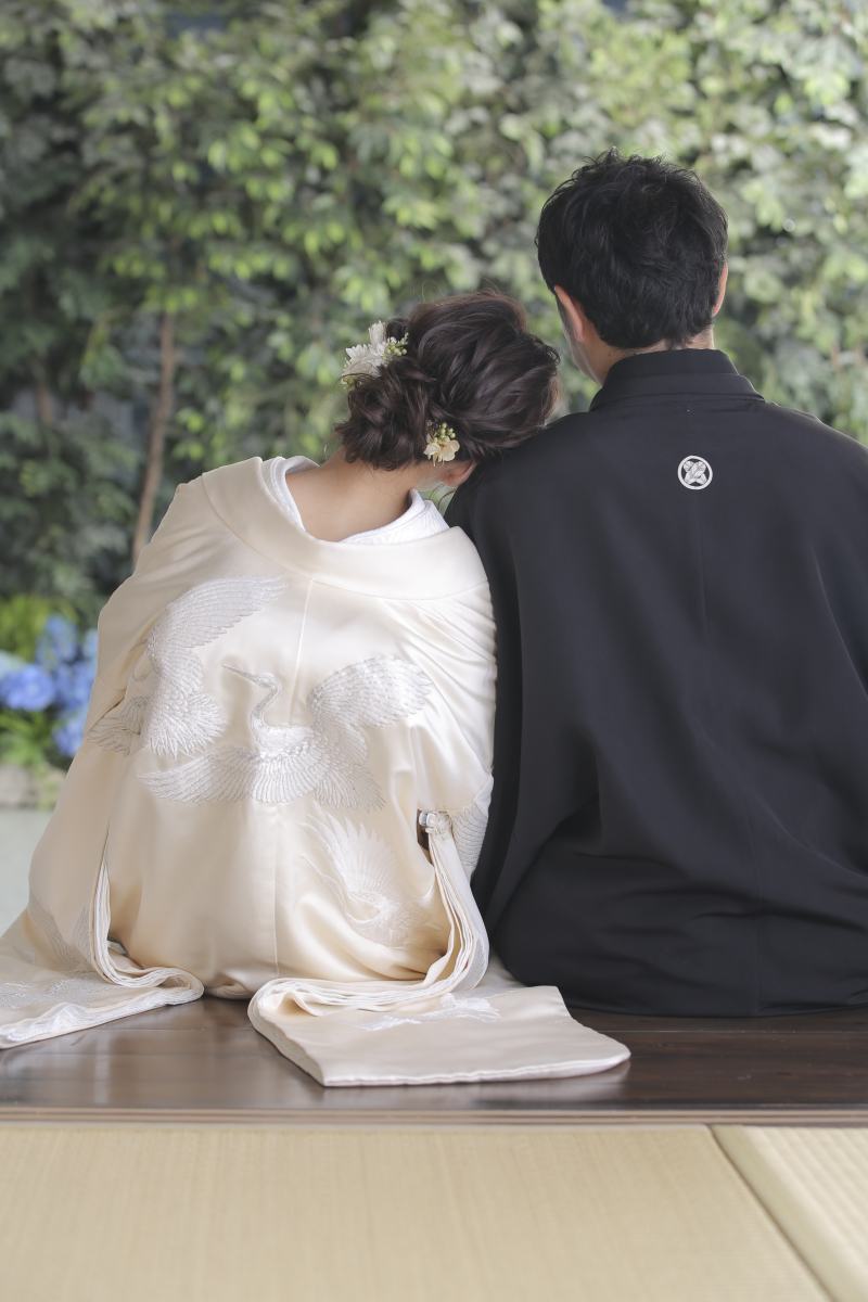 暑い時期に人気の屋内庭園スタジオで撮影しませんか