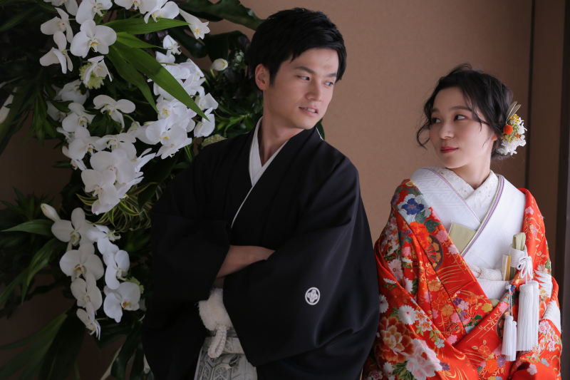 8月末まで限定!!屋内庭園スタジオで胡蝶蘭と撮りませんか?