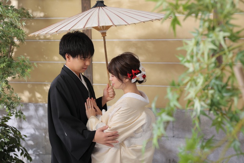 まずは和装の「屋内庭園スタジオ」での撮影から!