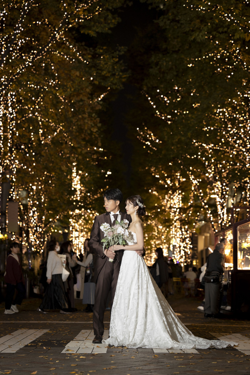 イルミネーションの中で