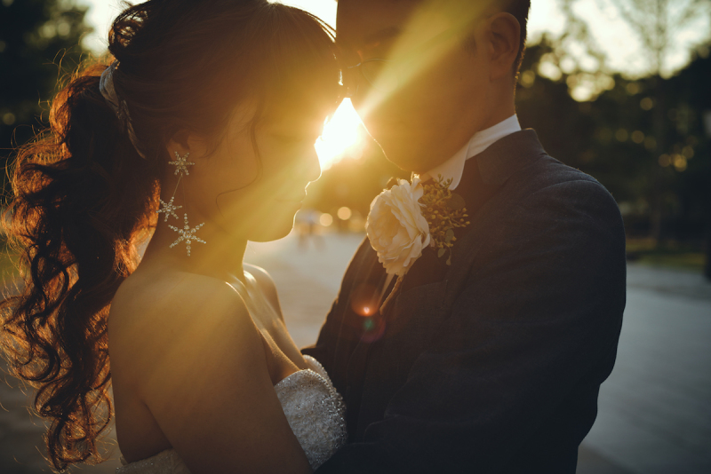 「夕日に照らされて」