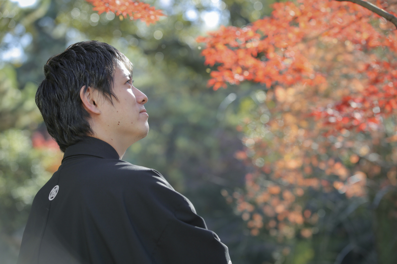 爽やかな横顔のご新郎様。