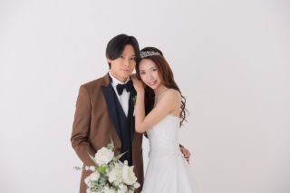 無地背景スタジオで洋装撮影＋オプション撮影♫