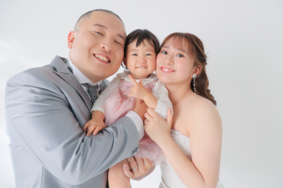 家族と一緒に残す特別なウェディングフォト