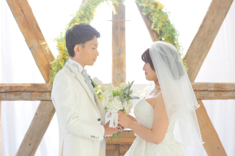 ウエディングドレス、カラードレスどちらも着ませんか♪