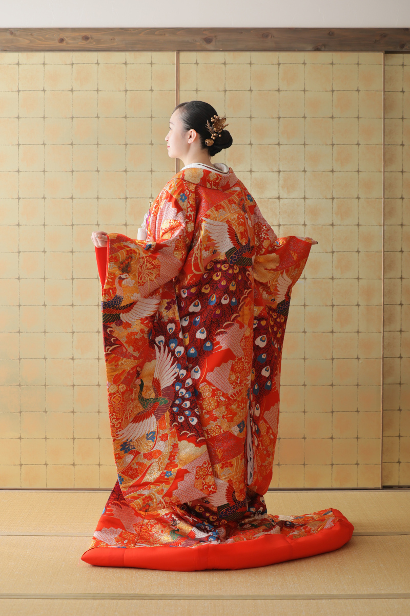 新婦さまの後ろ姿