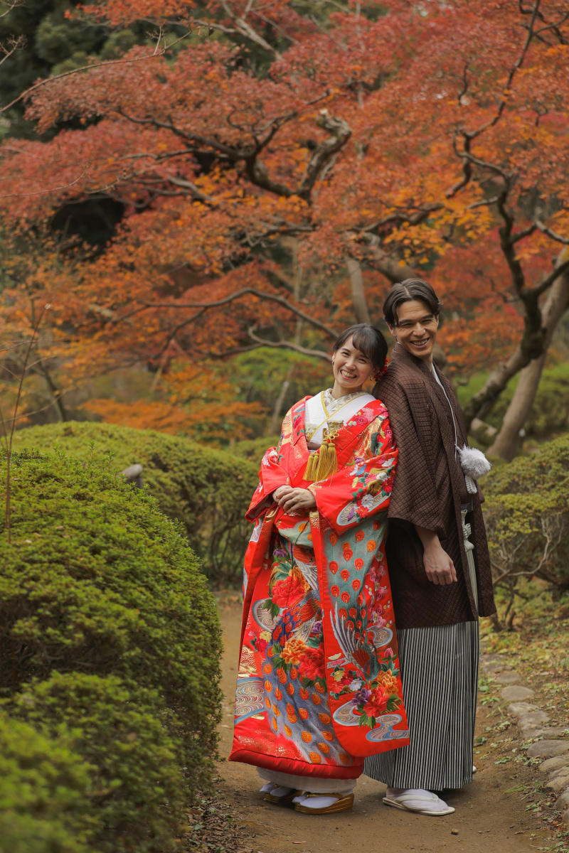 紅葉の綺麗な公園で