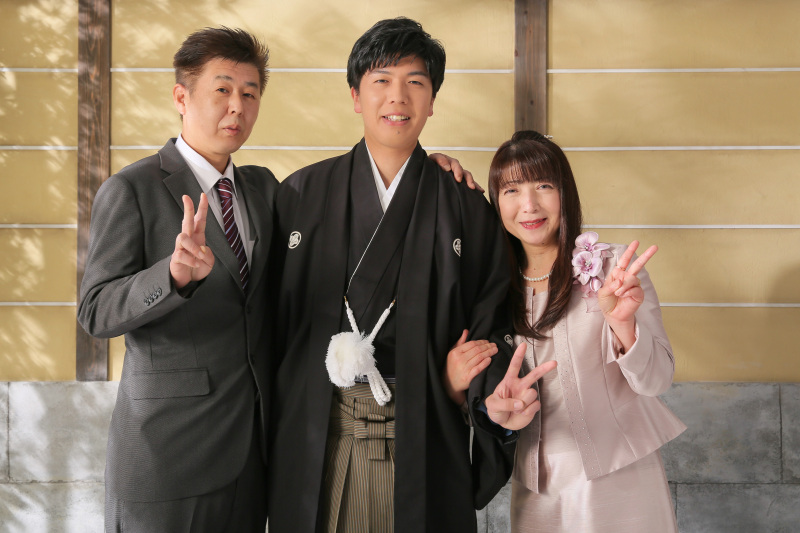 ご新郎様の家族写真