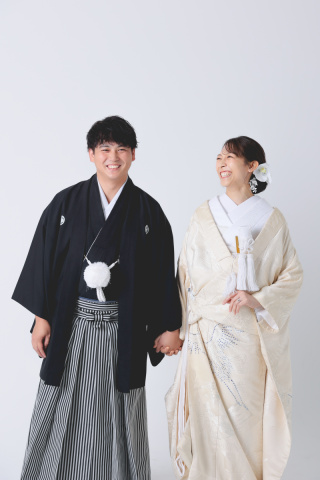 洋装と和装で楽しむスタジオ撮影