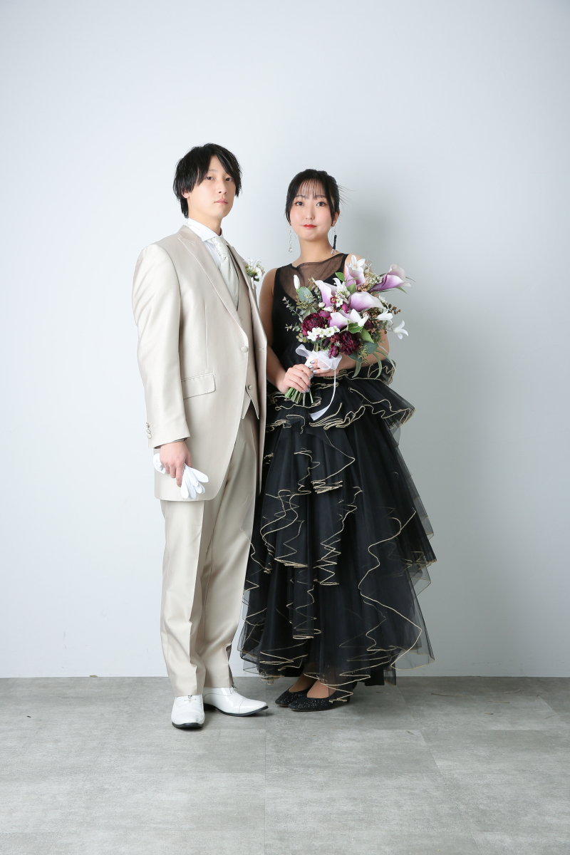 お洒落なブラックドレス