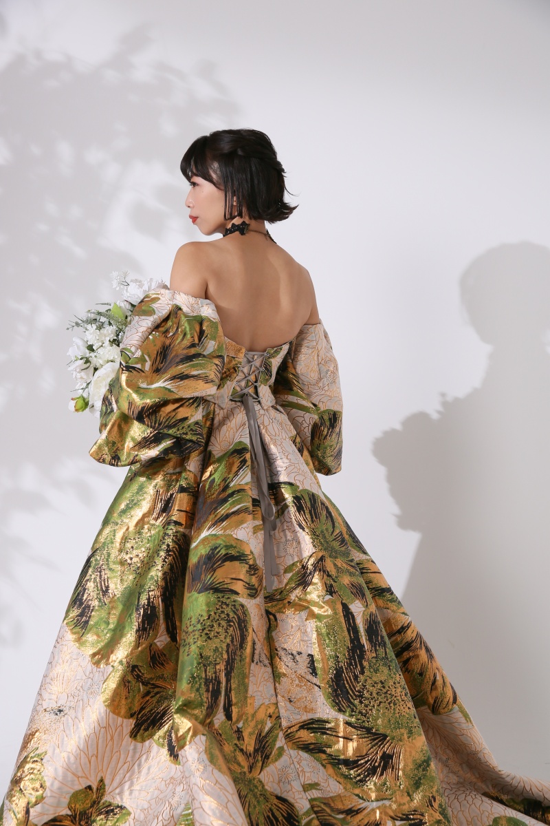 新作のカラードレス♪