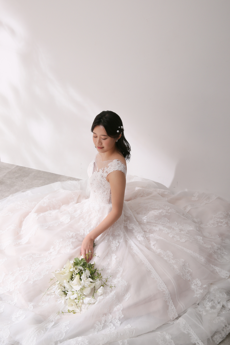 木漏れ日とドレス