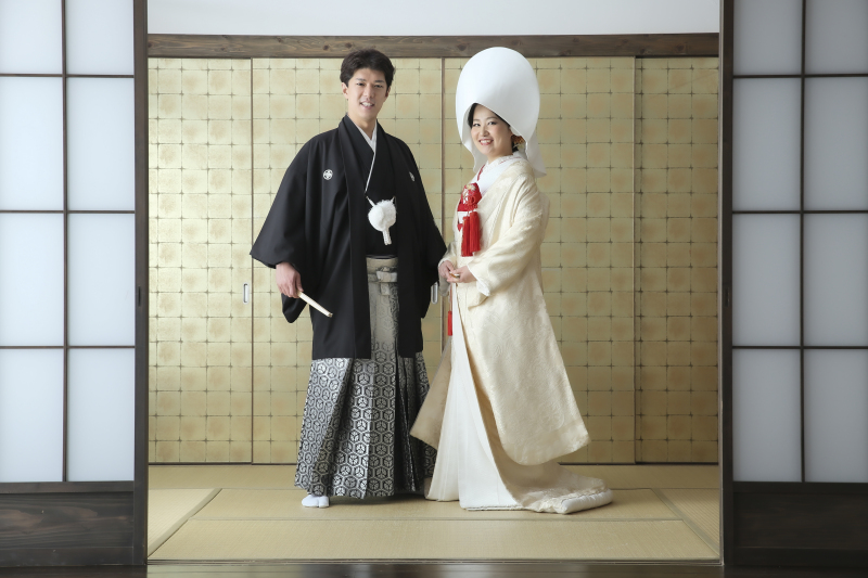 白無垢の立ち姿