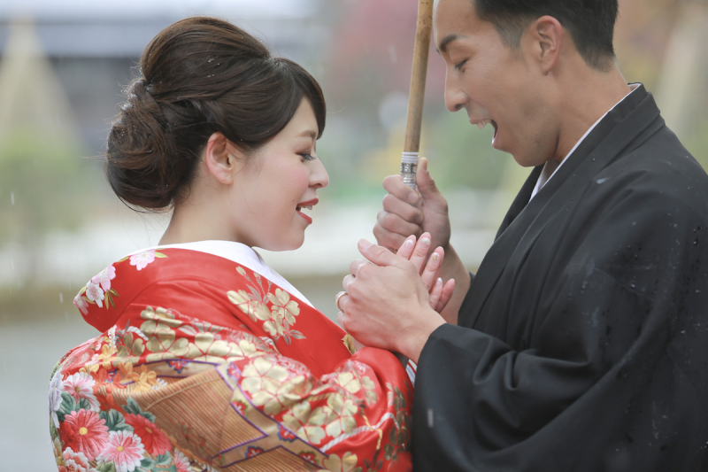 かじかむ手を繋いで