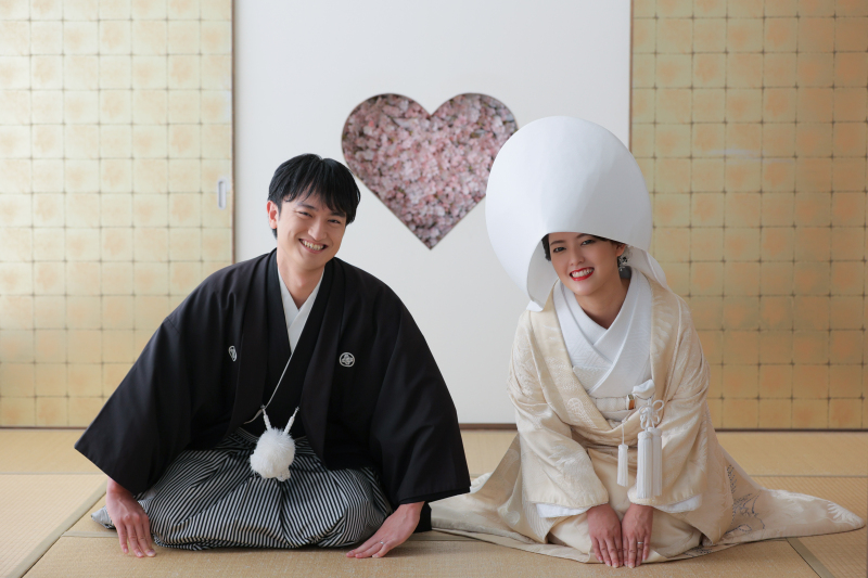 結びにおじぎで