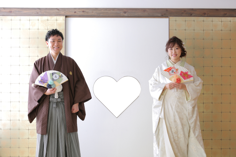 ハート型の窓と一緒に