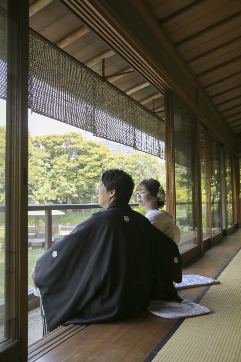 縁側で黄昏。