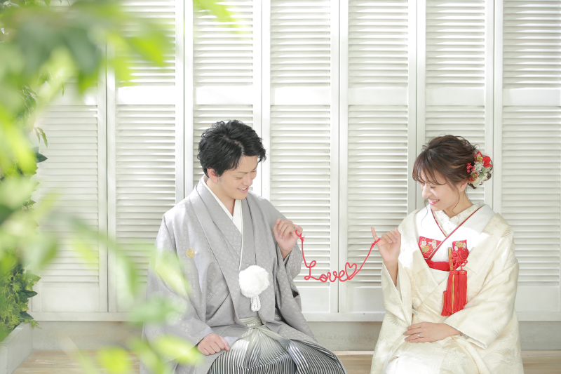 ベンチに座って