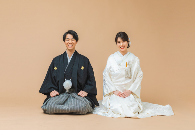 年賀状や報告ハガキにも使いやすい正座ショット