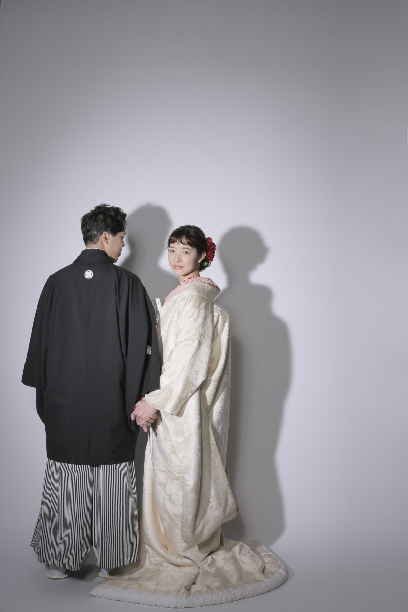 無地背景で影遊び1