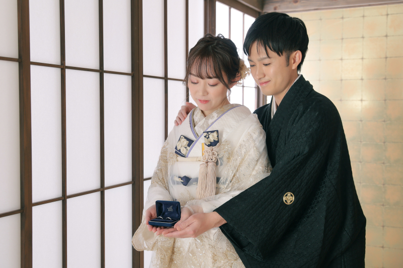 ネイビーを差し色に