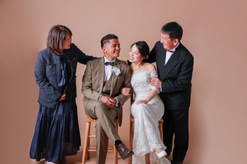 目線外しも素敵!