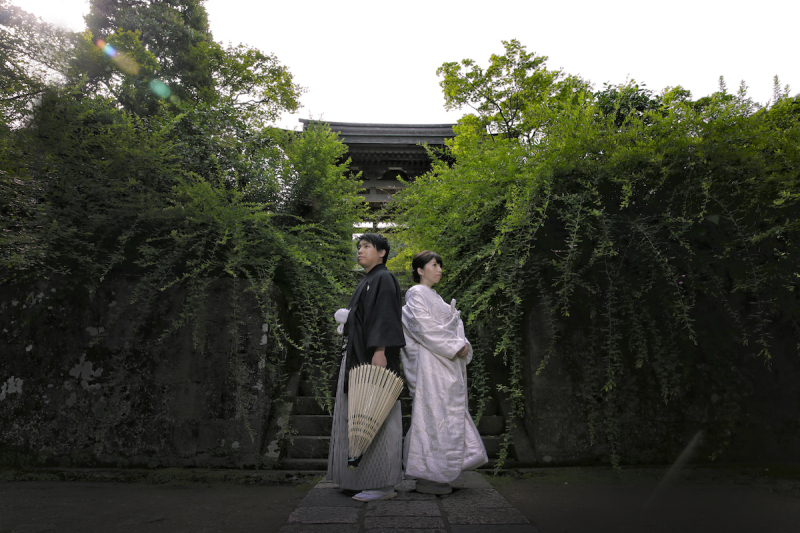 『光＋背中合わせ』