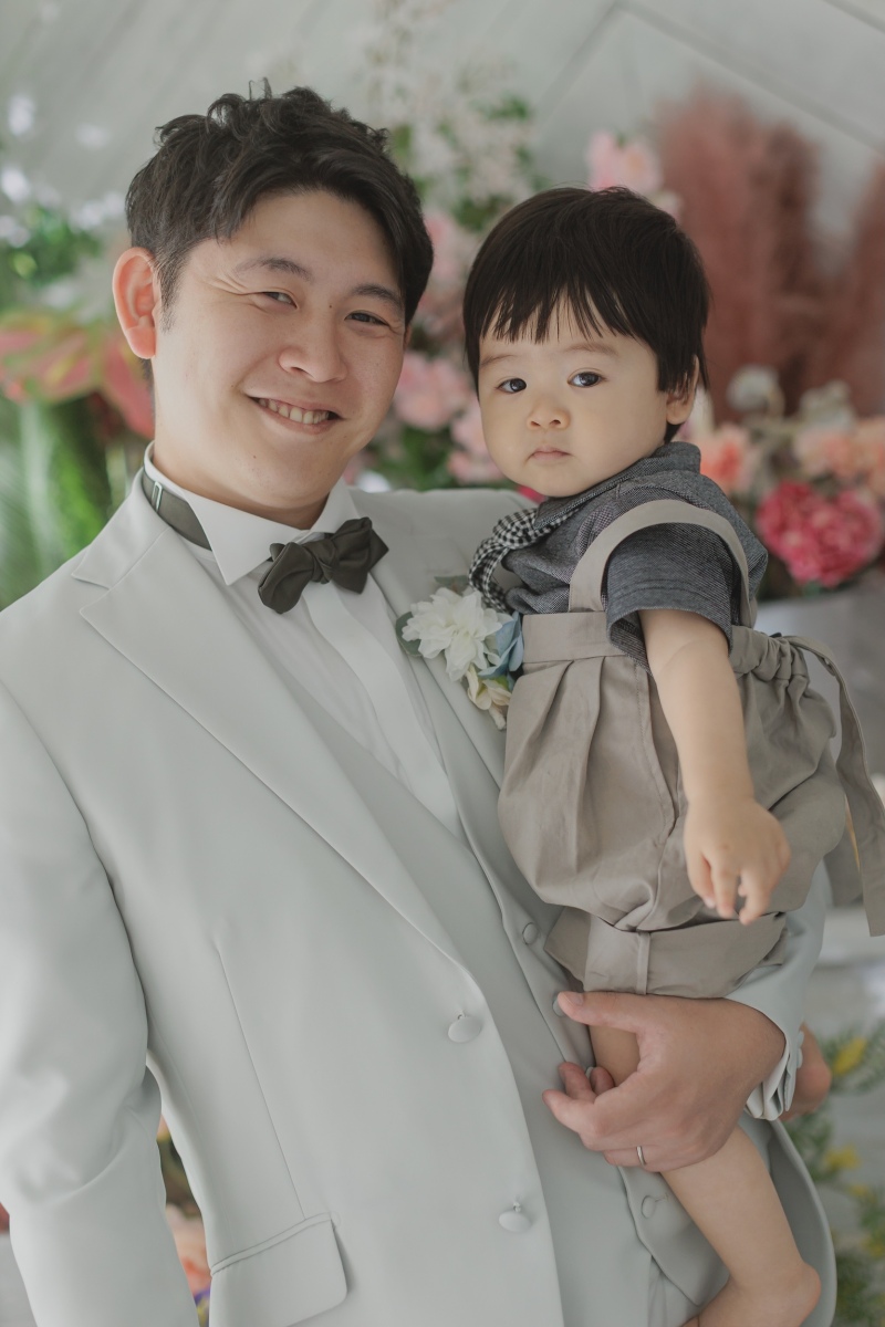 ご新郎様とお子様のツーショット!