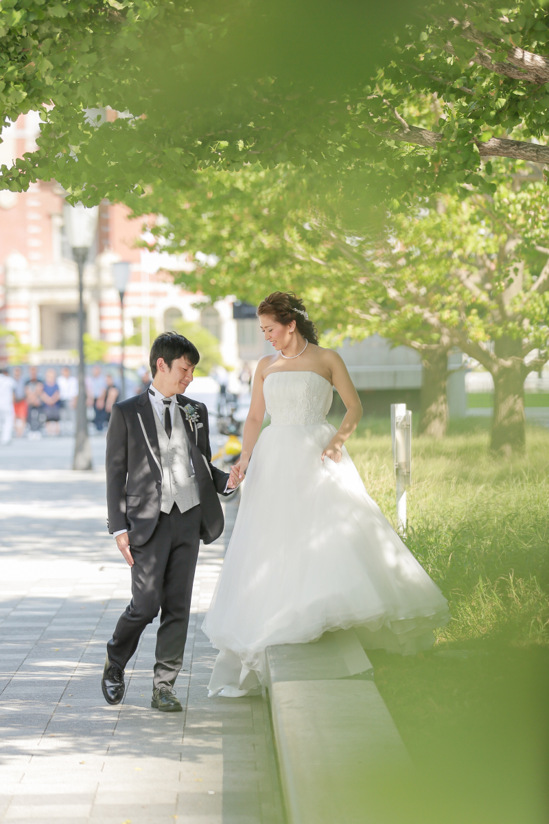 木漏れ日の下で