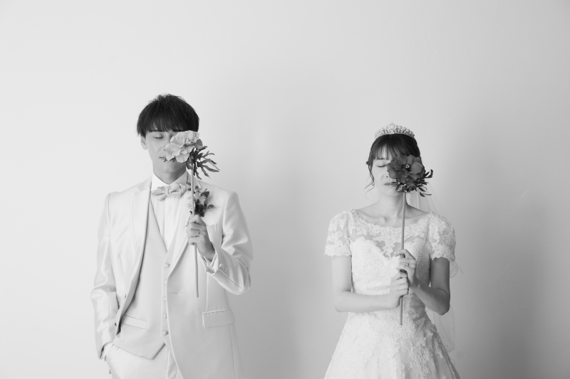 シンプルな背景で