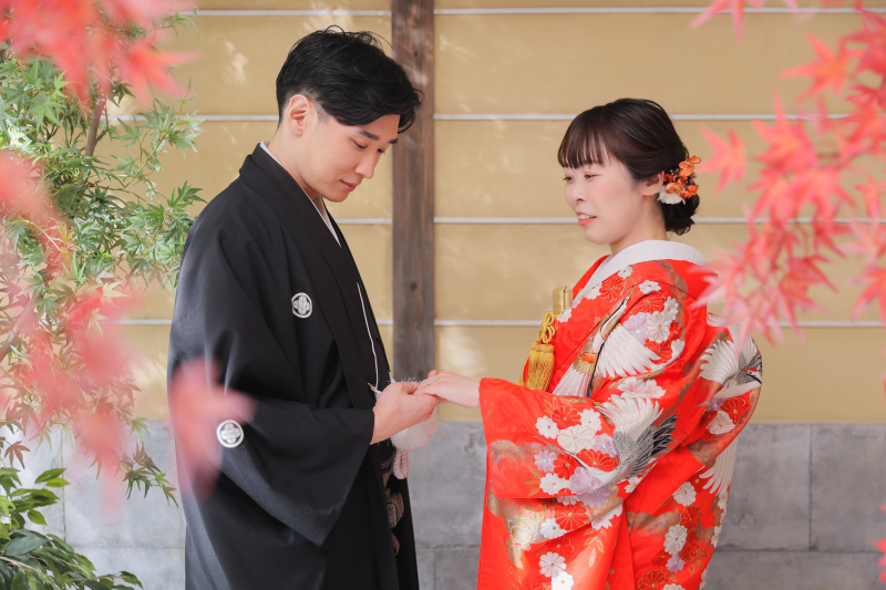 そっと手をとるその瞬間に宿る「これから」への想い