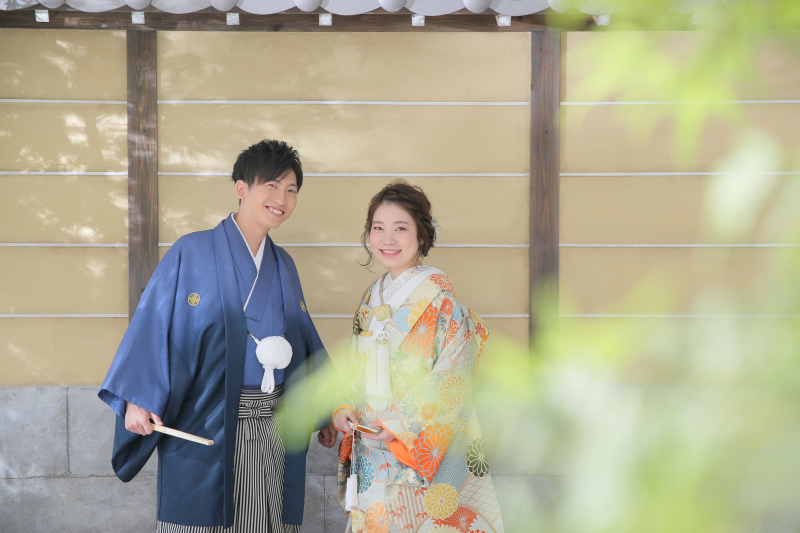 屋内の2つのスタジオで